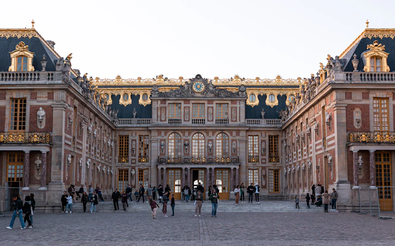 Cour d'honneur du château de Versailles